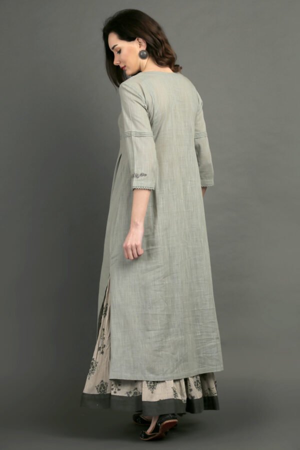 IMG_0866 Cotton Slub Hand Embroidered Kurta With Prined Cotton Crinkled Skirt (Set Of 2)