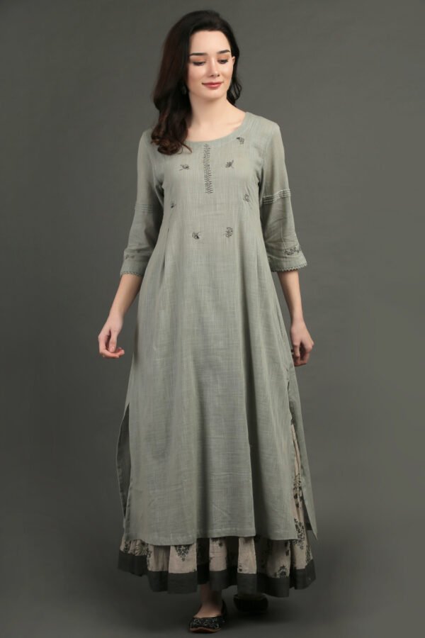 IMG_0867 Cotton Slub Hand Embroidered Kurta With Prined Cotton Crinkled Skirt (Set Of 2)