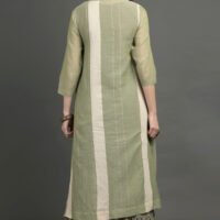 IMG_0880 Cotton Linen Yarn Dyed Dobby Kurta With Pintuck And Lace Detailing With Prined Cotton Crinkled Skirt(Set Of 2)