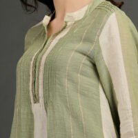 IMG_0889 Cotton Linen Yarn Dyed Dobby Kurta With Pintuck And Lace Detailing With Prined Cotton Crinkled Skirt(Set Of 2)