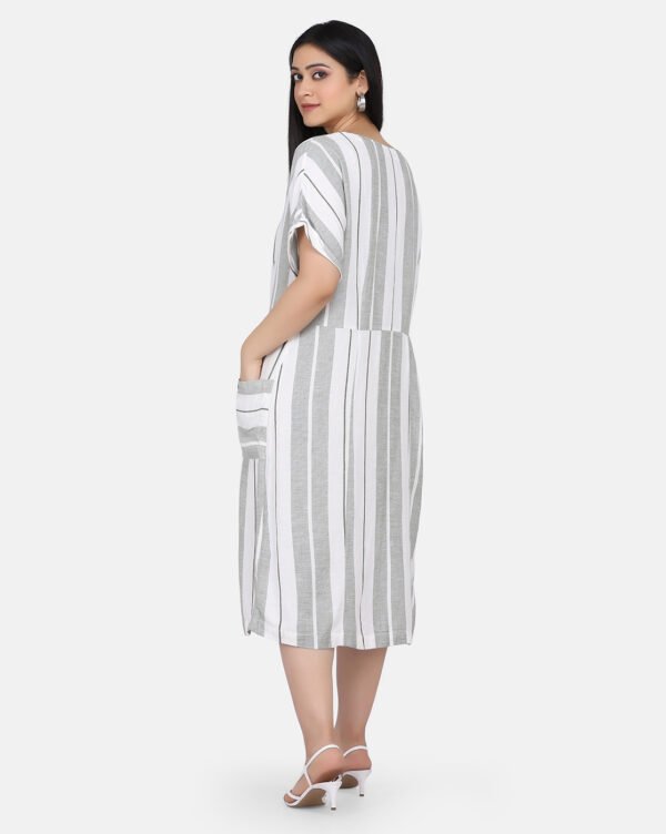 IMG_9923 White And Green Yarn Dyed Dress With Wooden Buttons And Floral Hand Embroidery On Pockets