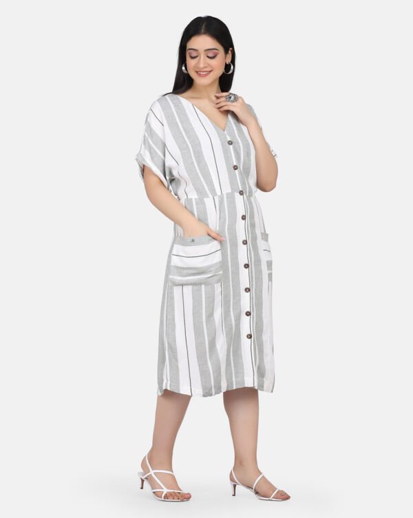 IMG_9928 White And Green Yarn Dyed Dress With Wooden Buttons And Floral Hand Embroidery On Pockets