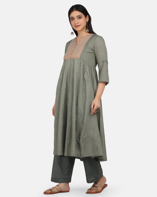 Palazzo With Fagotting On Hems (Free Size)