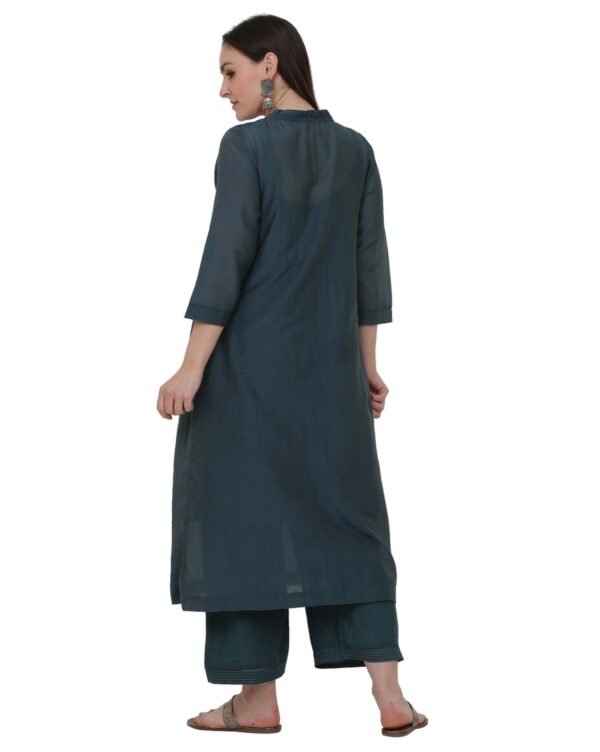 X90A7722 Cotton Silk Hand Smocked Kurta With Contrast Piping
