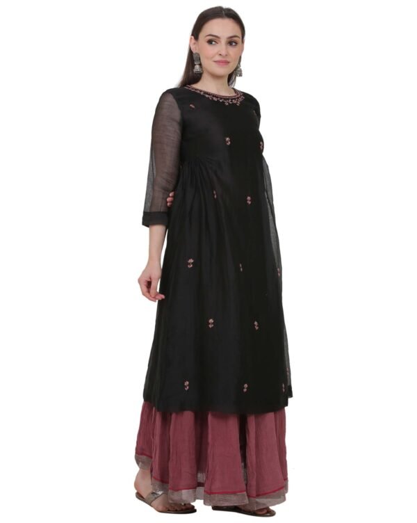 X90A7829 Black All Over Hand Embroidered Cotton Silk Kota Jali Kurta With Cotton Lining
