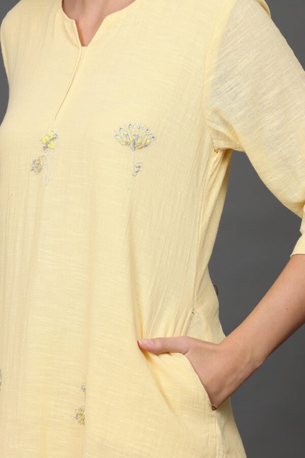 DELICATE AARI TARI/ ZARDOZI HAND EMBROIDERED PANT, KURTA, DUPATTA(SET OF 3)