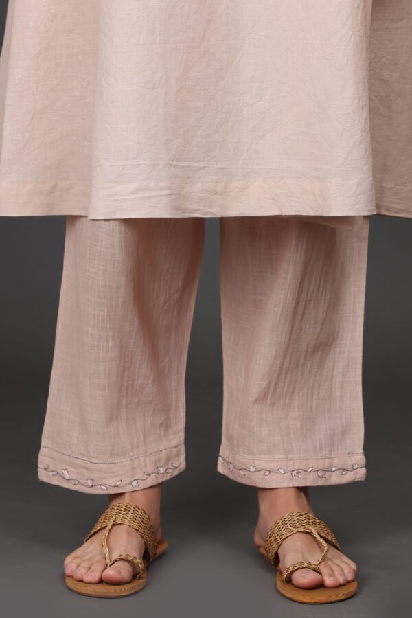 HAND THREAD EMBROIDERED COTTON SLUB PANTS