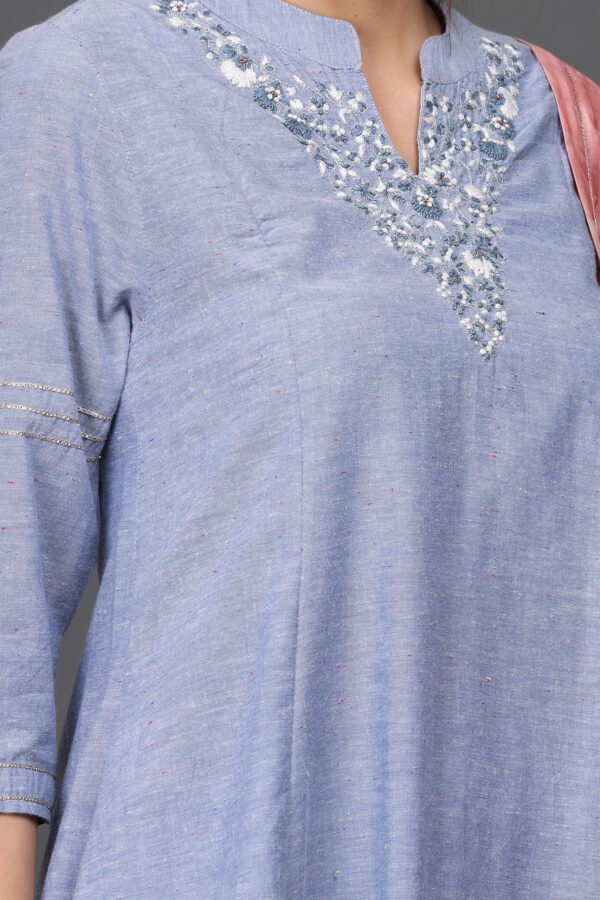 0G3A9589 V NECK DELICATE ZARDOZI HAND EMBROIDERED A LINE COTTON CHAMBREY KURTA & PANT (Set of 2)